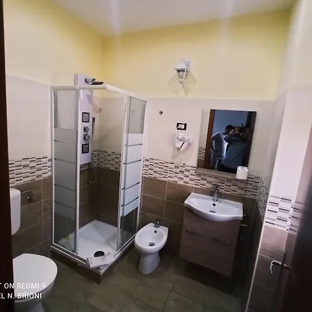 Отель Brioni 2*