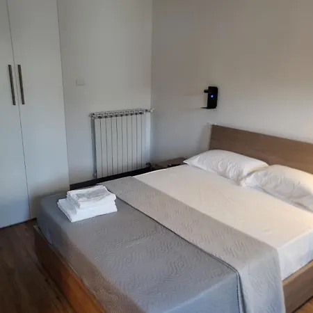 Готель Brioni 2*