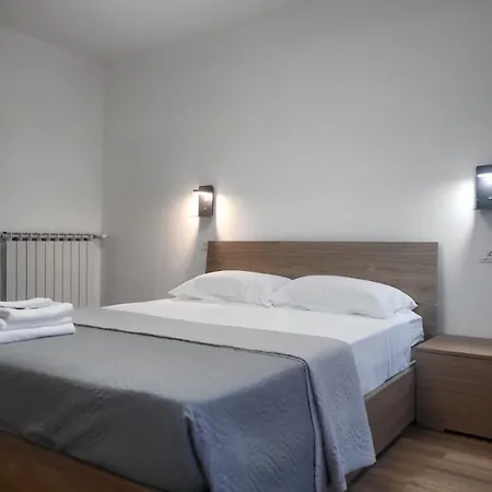 Готель Brioni 2*