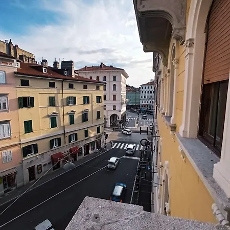 Brioni Hotel 2*